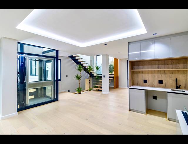 4 BEDROOM HOUSE FOR SALE IN BIG BAY